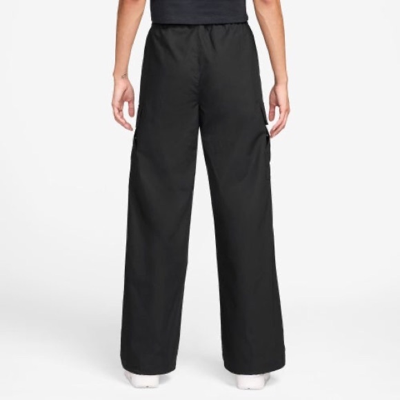 Nike size Medium cargo pants brand new w tags - Picture 7 of 7